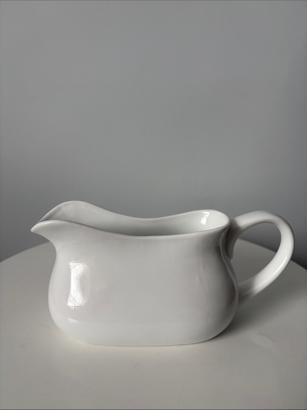 Classic White Porcelain Gravy Boat with Handle